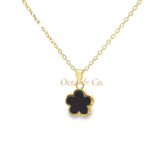 Elegant Gold Flower Pendant Necklace